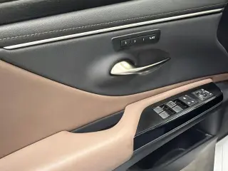 Lexus ES 250 2023 AWD 4dr Sedan