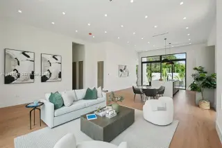 Propiedad en alquiler con 4 habitaciones y 2 baños en Miami