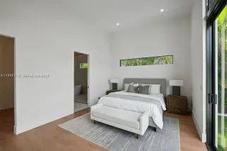 Propiedad en alquiler con 4 habitaciones y 2 baños en Miami