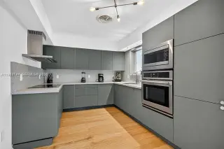 Propiedad en alquiler con 4 habitaciones y 3 baños en North Miami