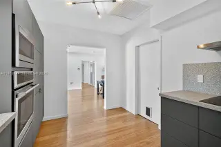 Propiedad en alquiler con 4 habitaciones y 3 baños en North Miami