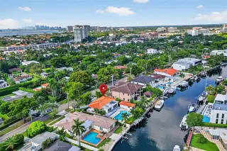 Propiedad en alquiler con 4 habitaciones y 3 baños en North Miami