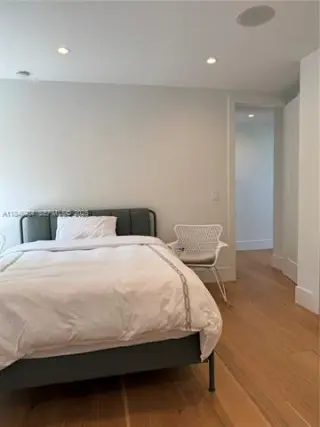 Propiedad en alquiler con 5 habitaciones y 5 baños en Miami