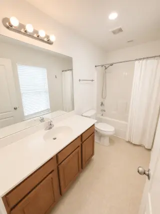 Propiedad en alquiler con 3 habitaciones y 2.5 baños en Savannah