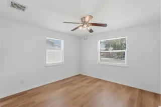 Propiedad en alquiler con 3 habitaciones y 1.5 baños en Treasure Island