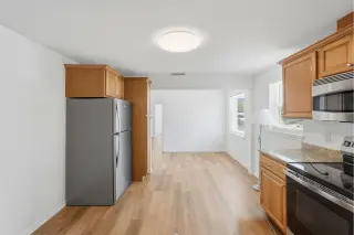 Propiedad en alquiler con 3 habitaciones y 1.5 baños en Treasure Island