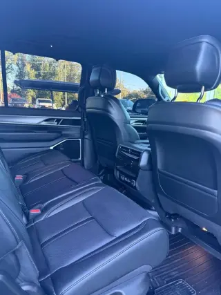 2025 Jeep Wagoneer L