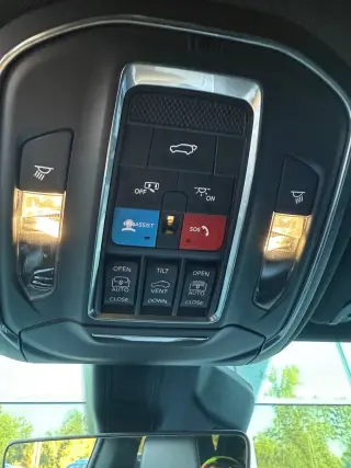 2025 Jeep Wagoneer L