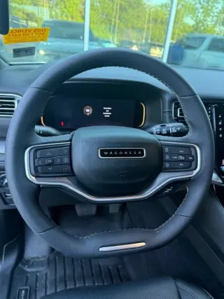 2025 Jeep Wagoneer L