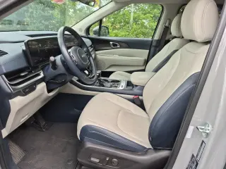 2025 Kia Carnival