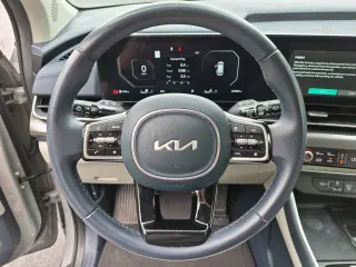 2025 Kia Carnival