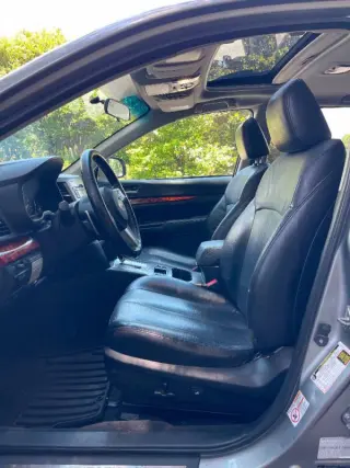2010 Subaru Outback 2.5i Limited