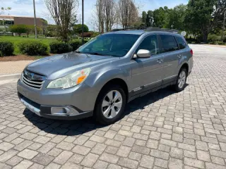 2010 Subaru Outback 2.5i Limited
