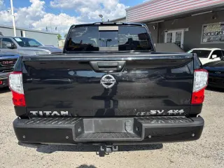 2022 Nissan Titan