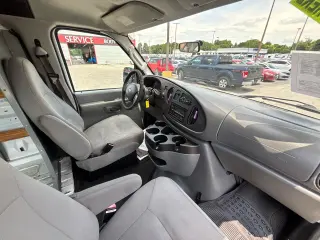 2007 Ford Econoline Cargo Van