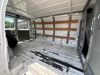 2007 Ford Econoline Cargo Van
