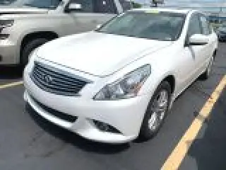 2011 INFINITI G