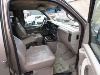 2004 CHEVROLET EXPRESS 1500 PASSENGER
