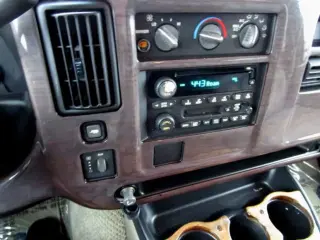 2004 CHEVROLET EXPRESS 1500 PASSENGER