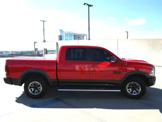 2016 RAM 1500 CREW CAB