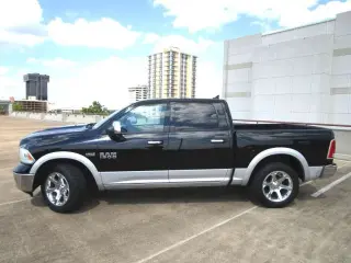 2014 RAM 1500 CREW CAB