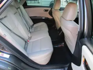 2013 TOYOTA AVALON