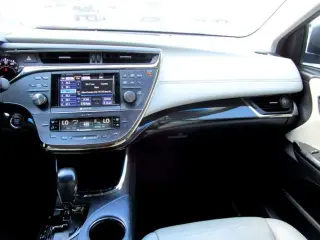 2013 TOYOTA AVALON