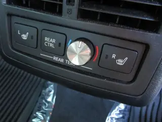 2013 TOYOTA AVALON