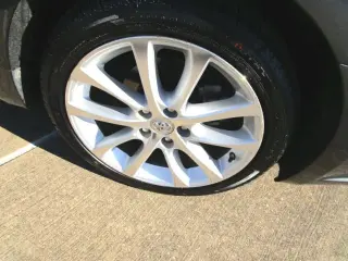 2013 TOYOTA AVALON