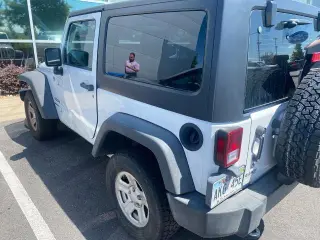 Jeep Wrangler 2017 4x4 Sport 2dr SUV