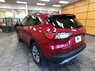 Ford Escape 2022 AWD Titanium 4dr SUV