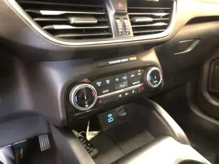 Ford Escape 2022 AWD Titanium 4dr SUV