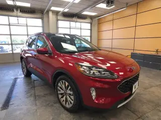 Ford Escape 2022 AWD Titanium 4dr SUV