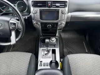 Toyota 4Runner 2016 4x4 SR5 4dr SUV