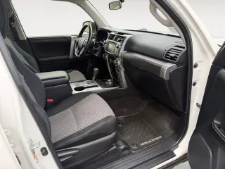 Toyota 4Runner 2016 4x4 SR5 4dr SUV
