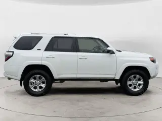 Toyota 4Runner 2016 4x4 SR5 4dr SUV