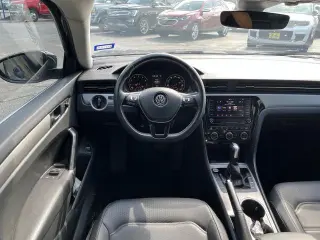 Volkswagen Passat 2022 SE 4dr Sedan