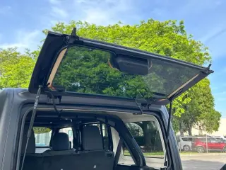 Jeep Wrangler 2025 4x4 Sport 4dr SUV
