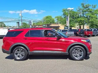 Ford Explorer 2023 AWD XLT 4dr SUV