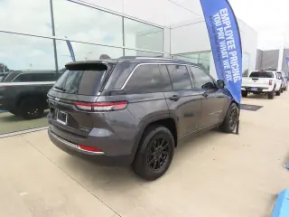Jeep Grand Cherokee 2024 4x4 Limited 4dr SUV