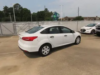 Ford Focus 2017 S 4dr Sedan