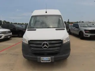 Mercedes-Benz Sprinter 2019 4x2 2500 3dr 144 in. WB Cargo Van (3.0L V6)