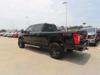 Ford F-250 Super Duty 2020 4x4 King Ranch 4dr Crew Cab 8 ft. LB Pickup