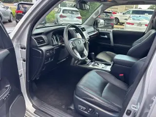 Toyota 4Runner 2020 4x4 SR5 4dr SUV