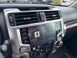 Toyota 4Runner 2020 4x4 SR5 4dr SUV