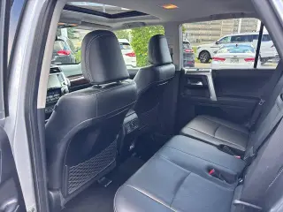 Toyota 4Runner 2020 4x4 SR5 4dr SUV
