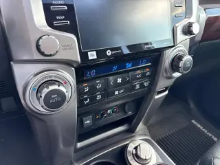 Toyota 4Runner 2020 4x4 SR5 4dr SUV