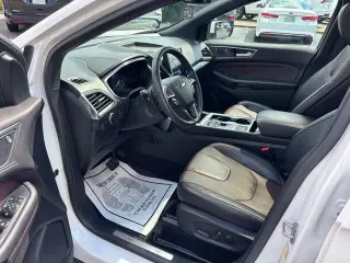 Ford Edge 2021 AWD Titanium 4dr Crossover