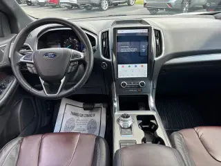 Ford Edge 2021 AWD Titanium 4dr Crossover