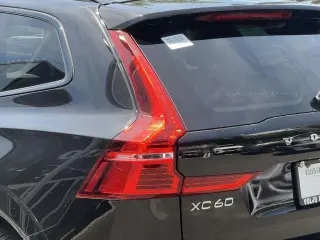 Volvo XC60 2024 AWD B5 Plus Dark Theme 4dr SUV